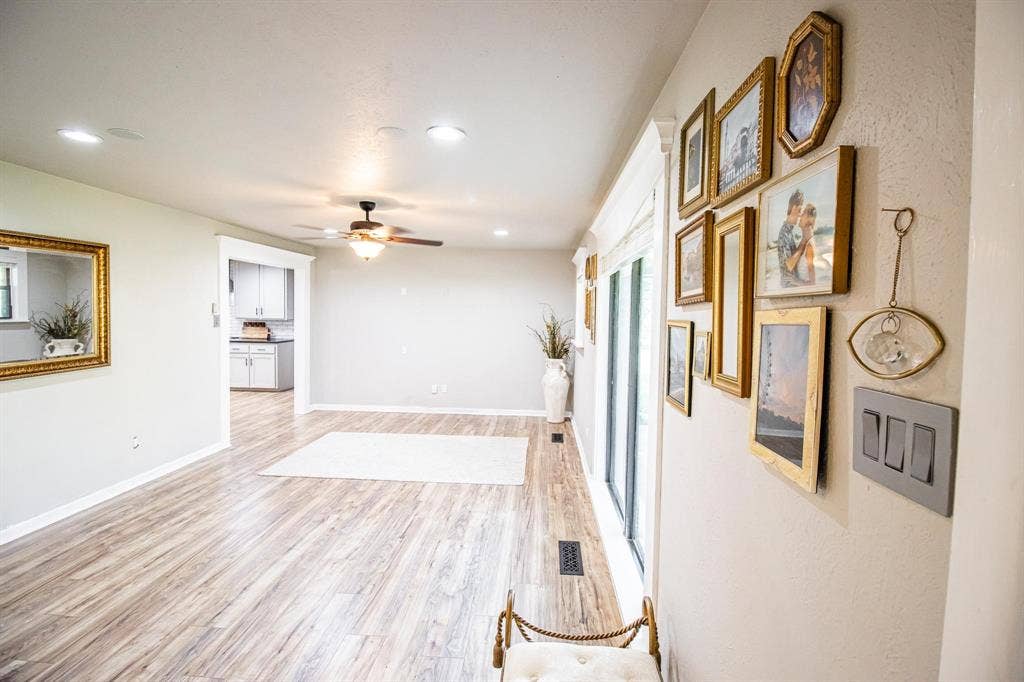 1040 Wedgewood Drive, Woodway, TX 76712 1040 Wedgewood Drive, Woodway, TX 76712