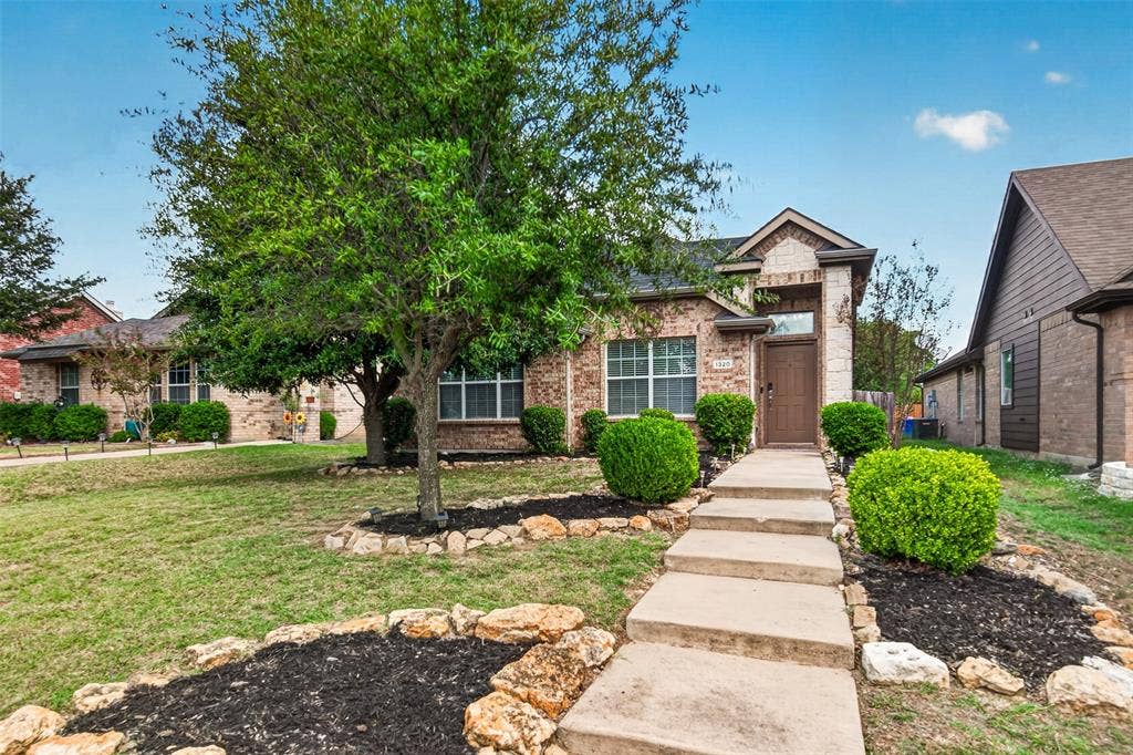 1320 Honeywood Lane, Royse City, TX 75189 1320 Honeywood Lane, Royse City, TX 75189