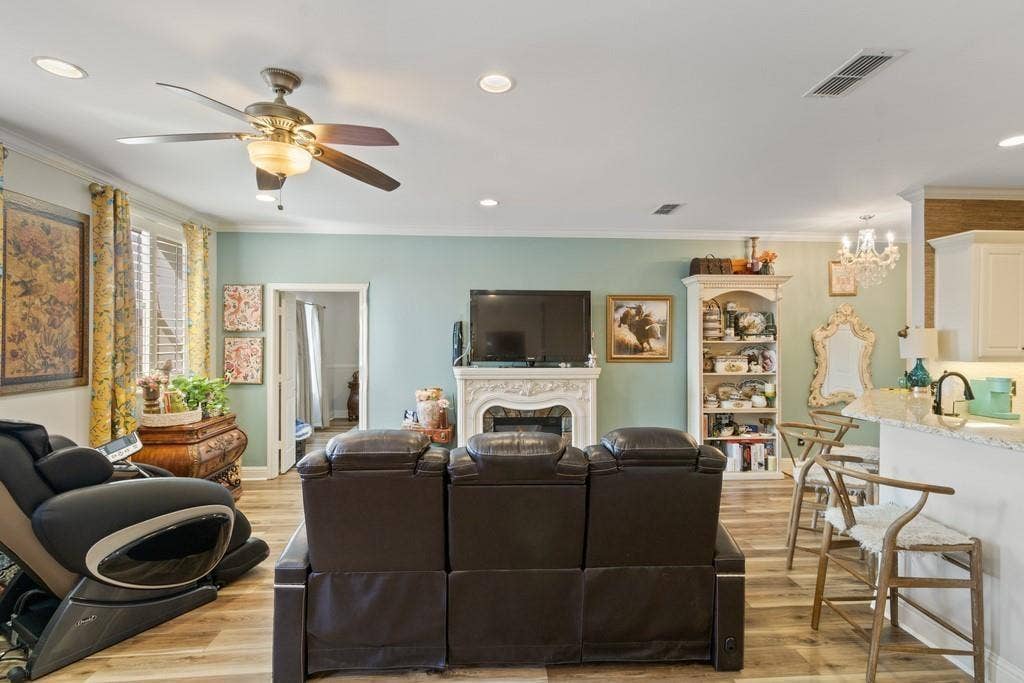 603 W 6TH Avenue, #103, Corsicana, TX 75110