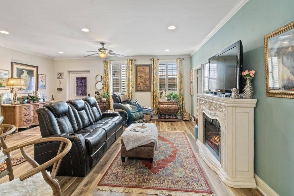 603 W 6TH Avenue, #103, Corsicana, TX 75110