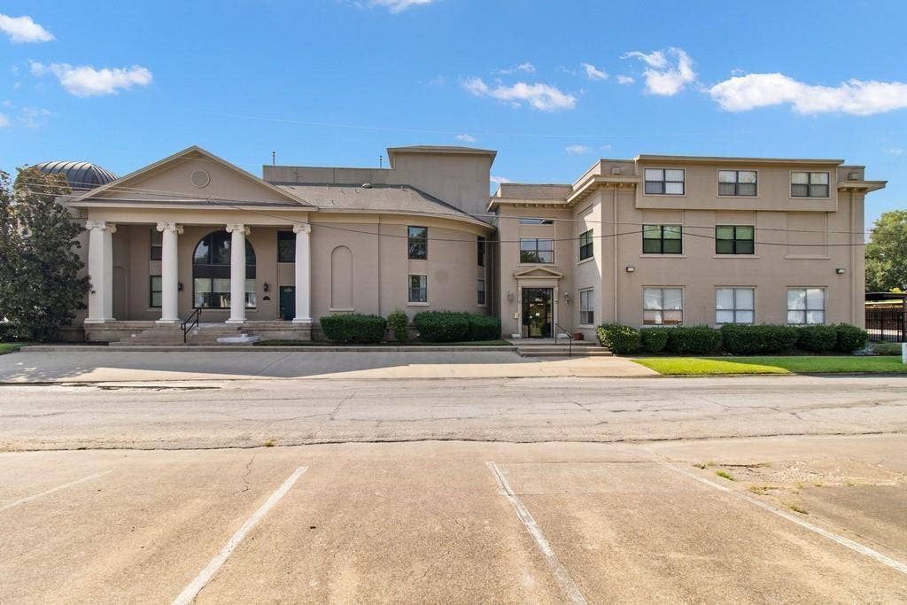 603 W 6TH Avenue, #103, Corsicana, TX 75110