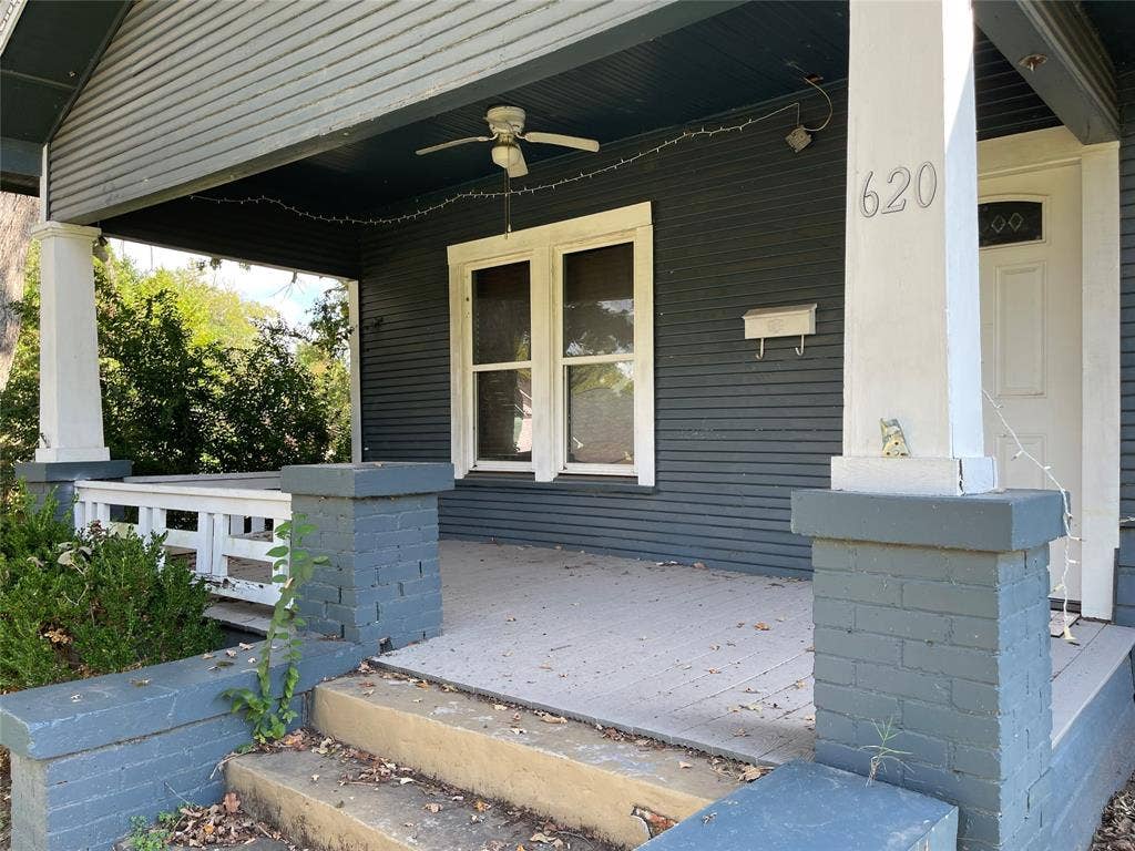 Covered Front Porch