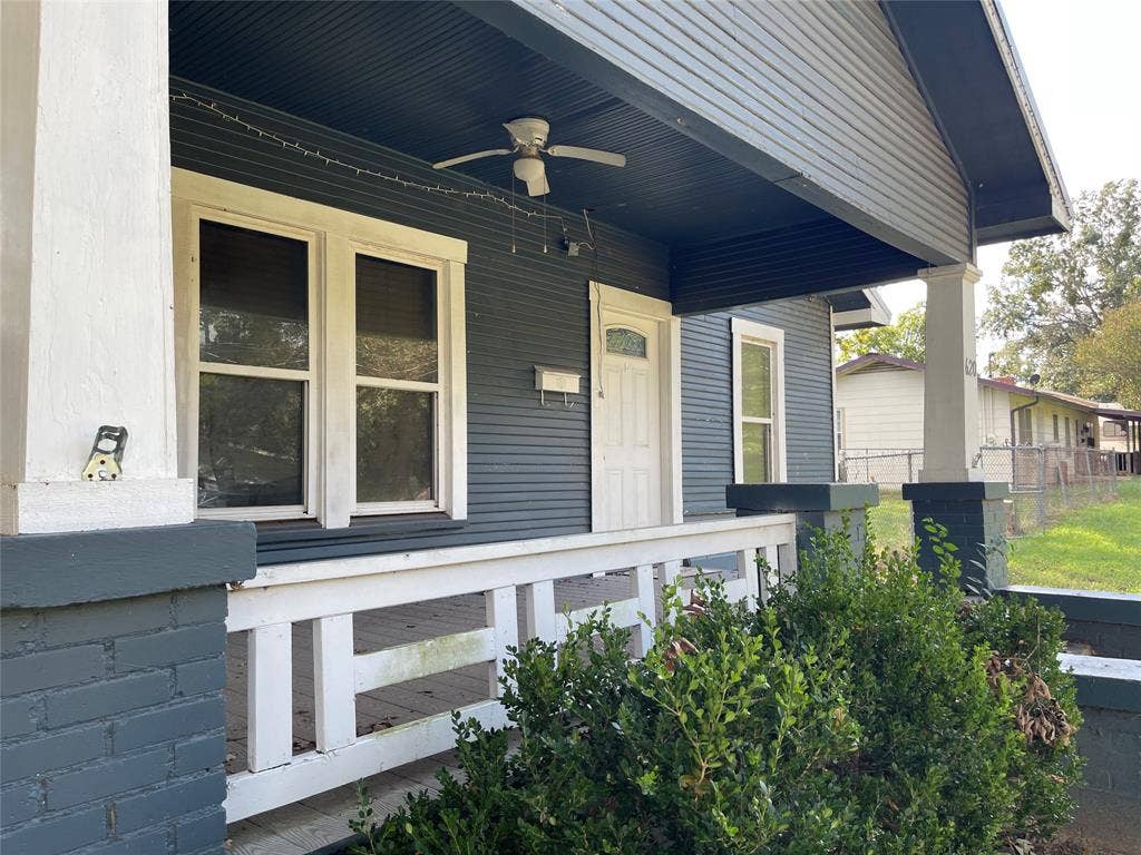Covered Front Porch