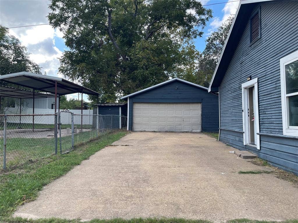 Paved Driveway