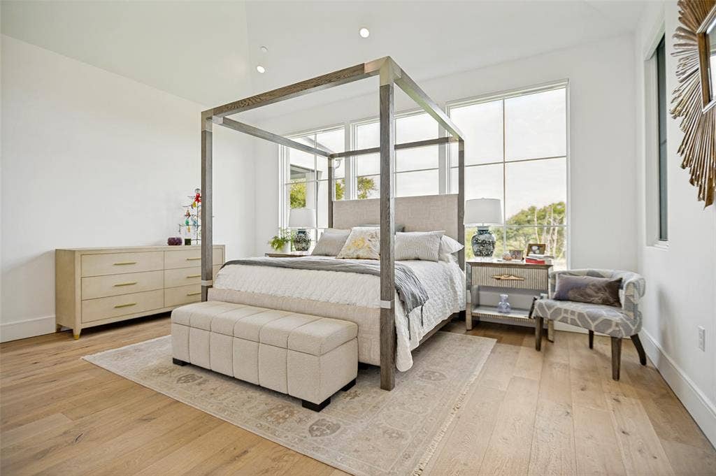 320 N O Connor Ridge Boulevard, #21, Irving, TX 75038 Custom Hunter-Douglas electric shades throughout