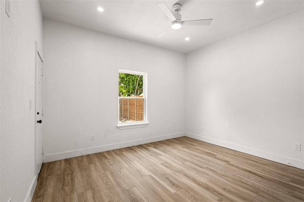 808 W 10th Street, Dallas, TX 75208 808 W 10th Street, Dallas, TX 75208