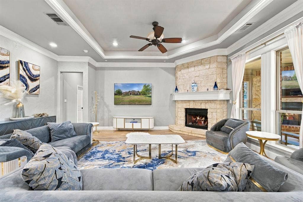 3220 Baylor Boulevard, Midlothian, TX 76065