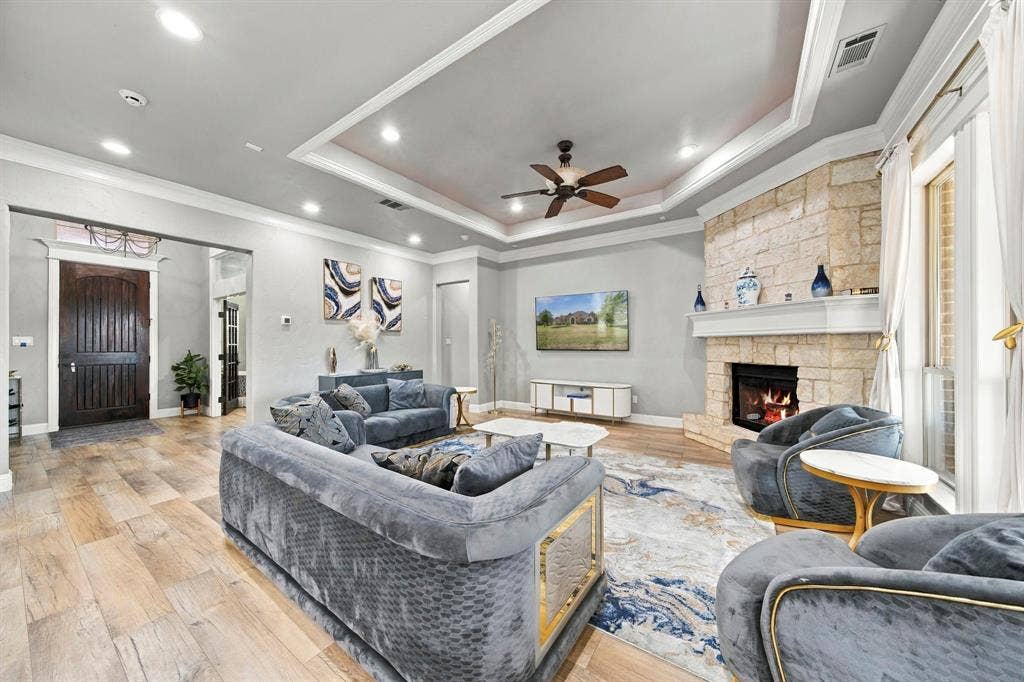 3220 Baylor Boulevard, Midlothian, TX 76065