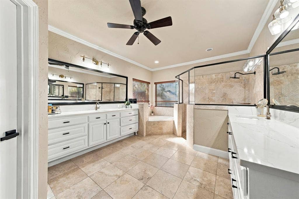 3220 Baylor Boulevard, Midlothian, TX 76065