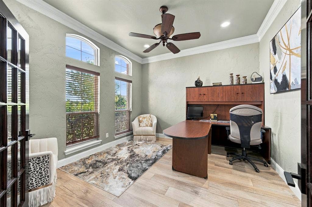 3220 Baylor Boulevard, Midlothian, TX 76065