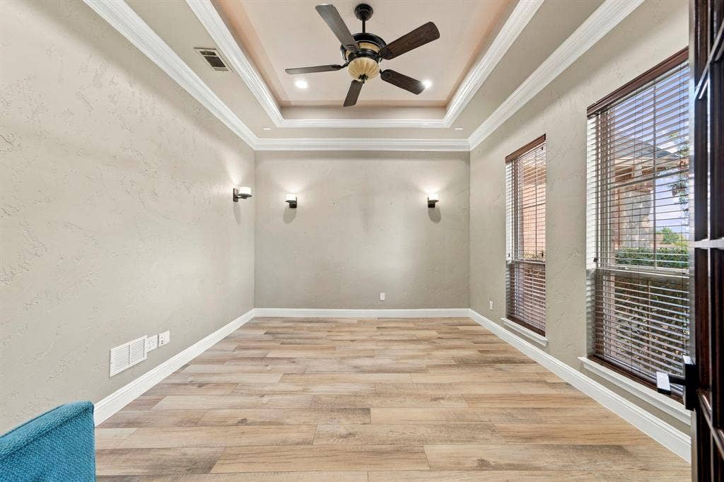 3220 Baylor Boulevard, Midlothian, TX 76065
