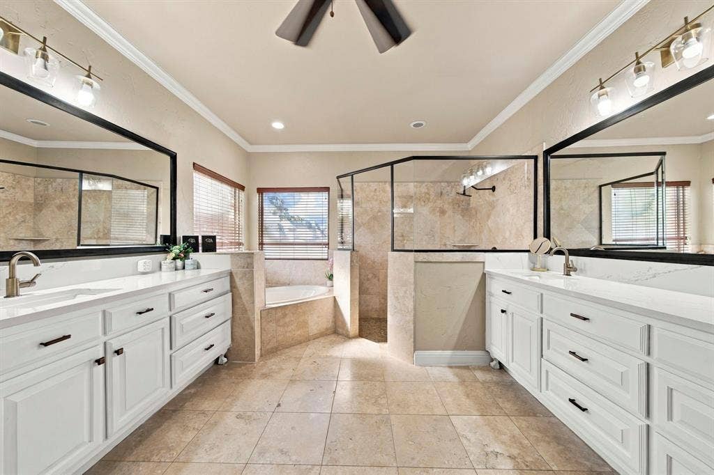 3220 Baylor Boulevard, Midlothian, TX 76065