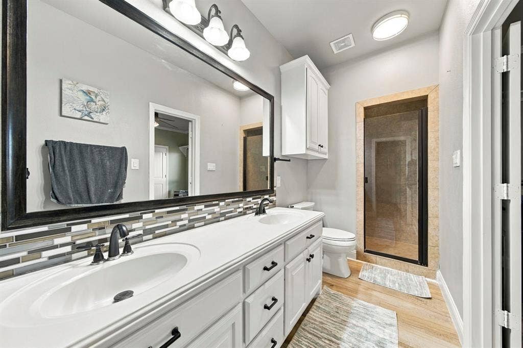 3220 Baylor Boulevard, Midlothian, TX 76065
