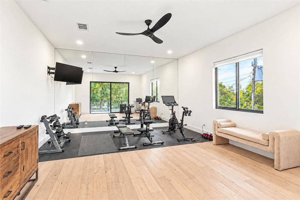 6516 Sondra Drive, Dallas, TX 75214 6516 Sondra Drive, Dallas, TX 75214