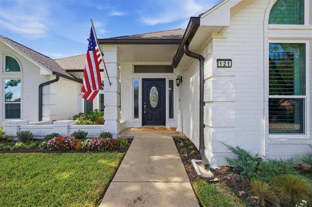 121 Lansdowne Circle, Coppell, TX 75019