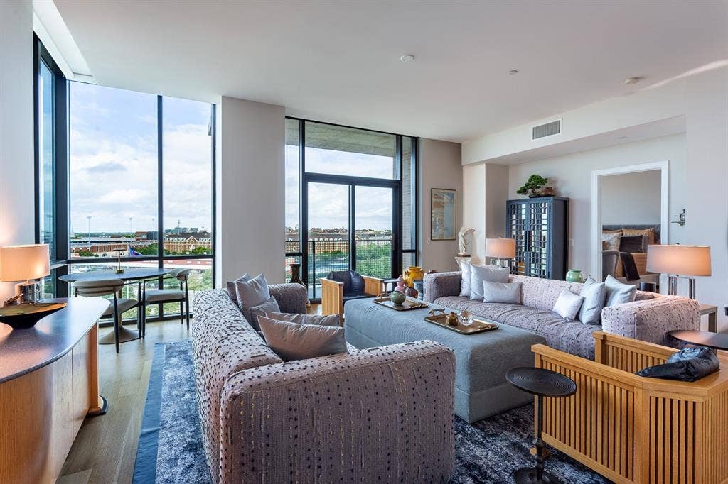 5656 N CENTRAL Expressway, #702, Dallas, TX 75206 Living Room with expansive views of SMU University Park.