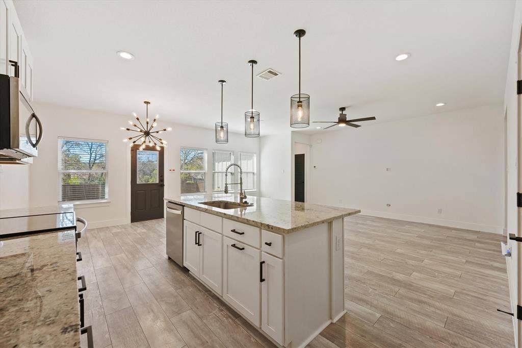 3001 Fernwood Avenue, Dallas, TX 75216 3001 Fernwood Avenue, Dallas, TX 75216