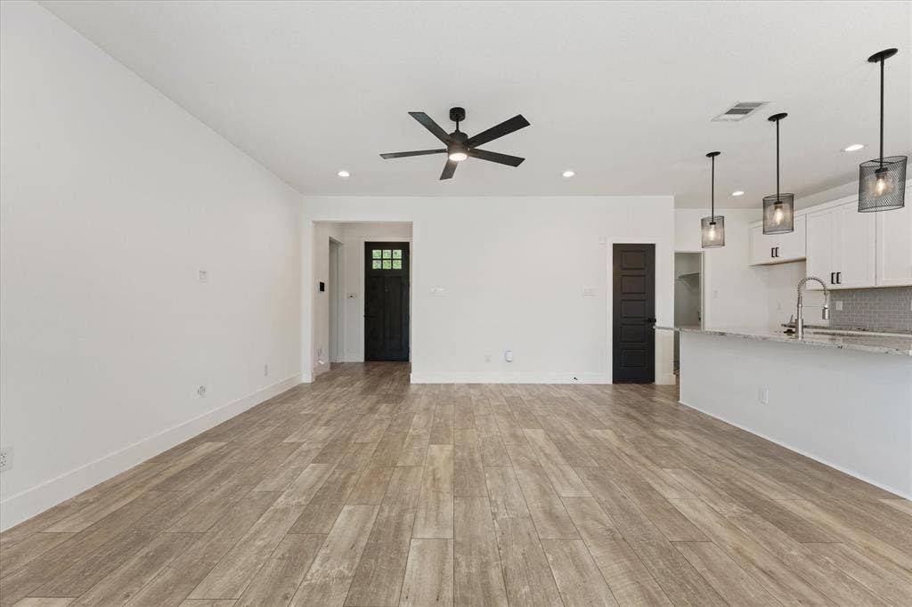 3001 Fernwood Avenue, Dallas, TX 75216 3001 Fernwood Avenue, Dallas, TX 75216