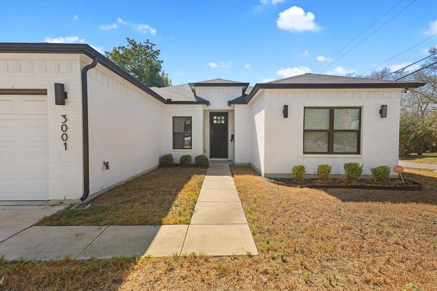 Property photo for 3001 Fernwood Avenue, Dallas, TX