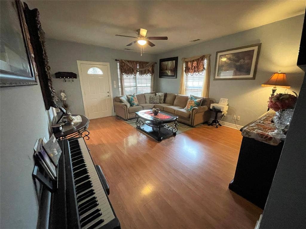 800 N Walnut Street, Sherman, TX 75090