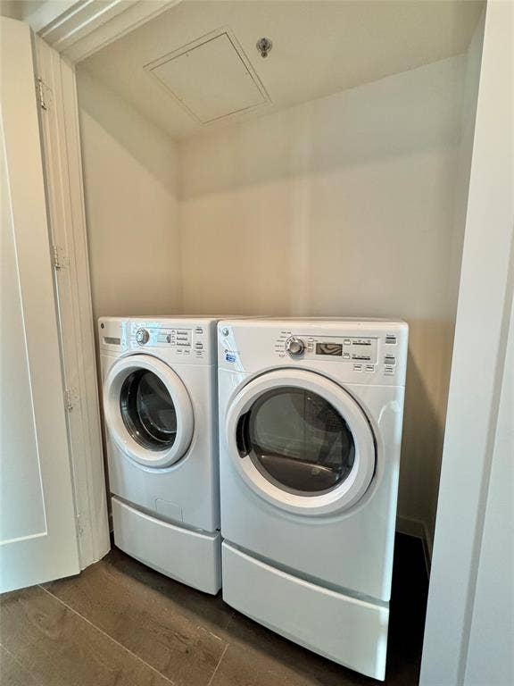6911 Cowboys Way, #913, Frisco, TX 75034 Laundry area featuring washer and dryer