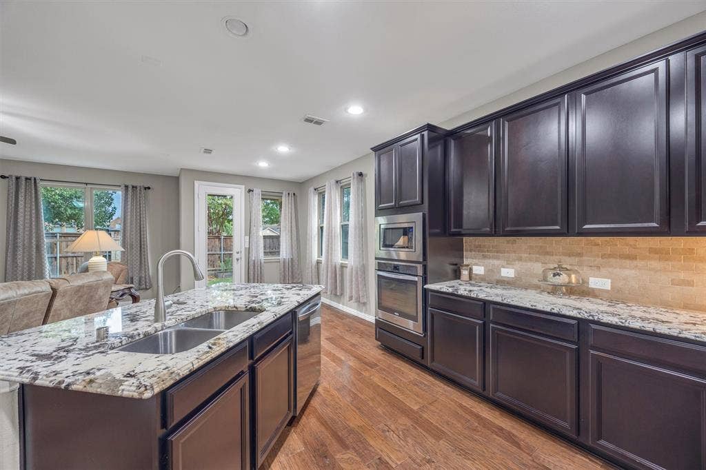 3014 Aurora Mist Drive, Little Elm, TX 75068 3014 Aurora Mist Drive, Little Elm, TX 75068