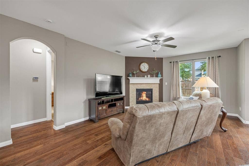 3014 Aurora Mist Drive, Little Elm, TX 75068 3014 Aurora Mist Drive, Little Elm, TX 75068