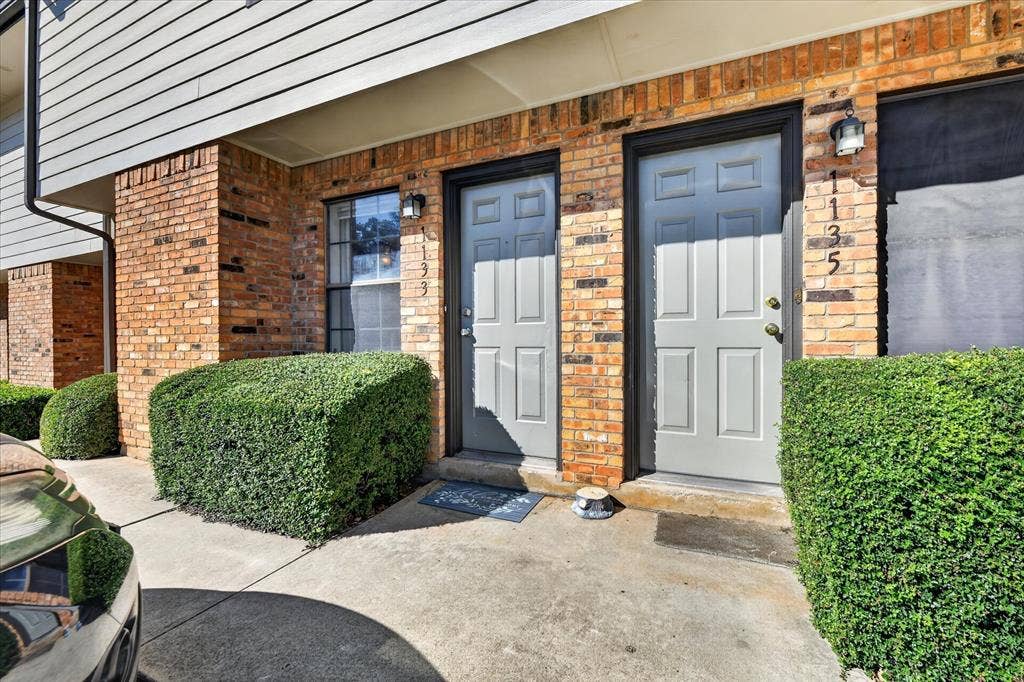 1133 Dallas Drive, Denton, TX 76205