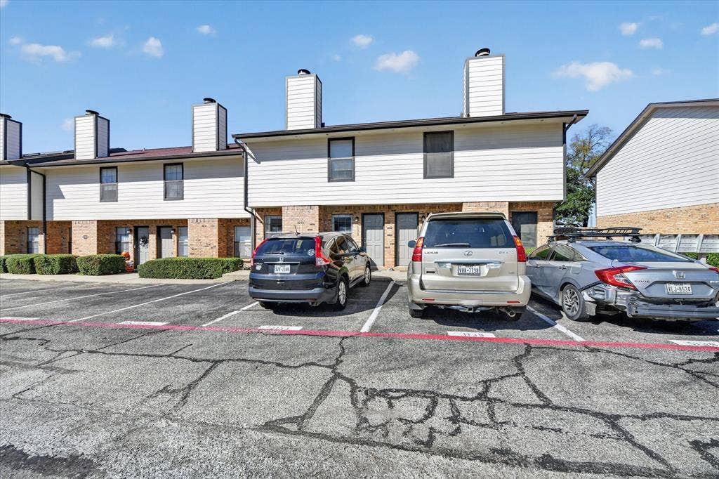 1133 Dallas Drive, Denton, TX 76205