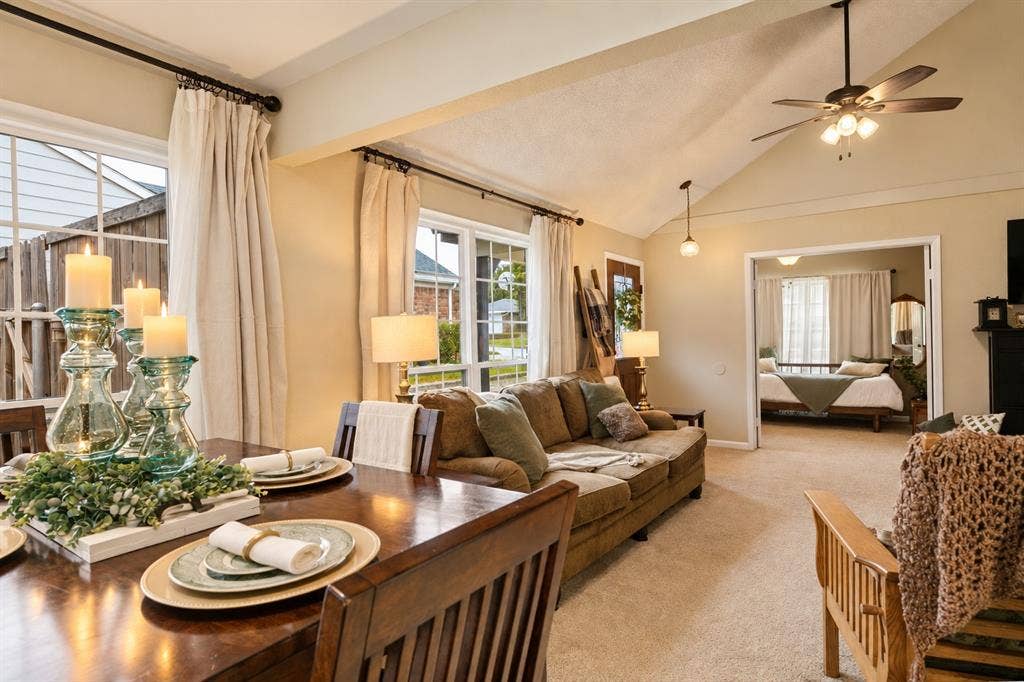 2607 Bayberry Lane, Euless, TX 76039 2607 Bayberry Lane, Euless, TX 76039