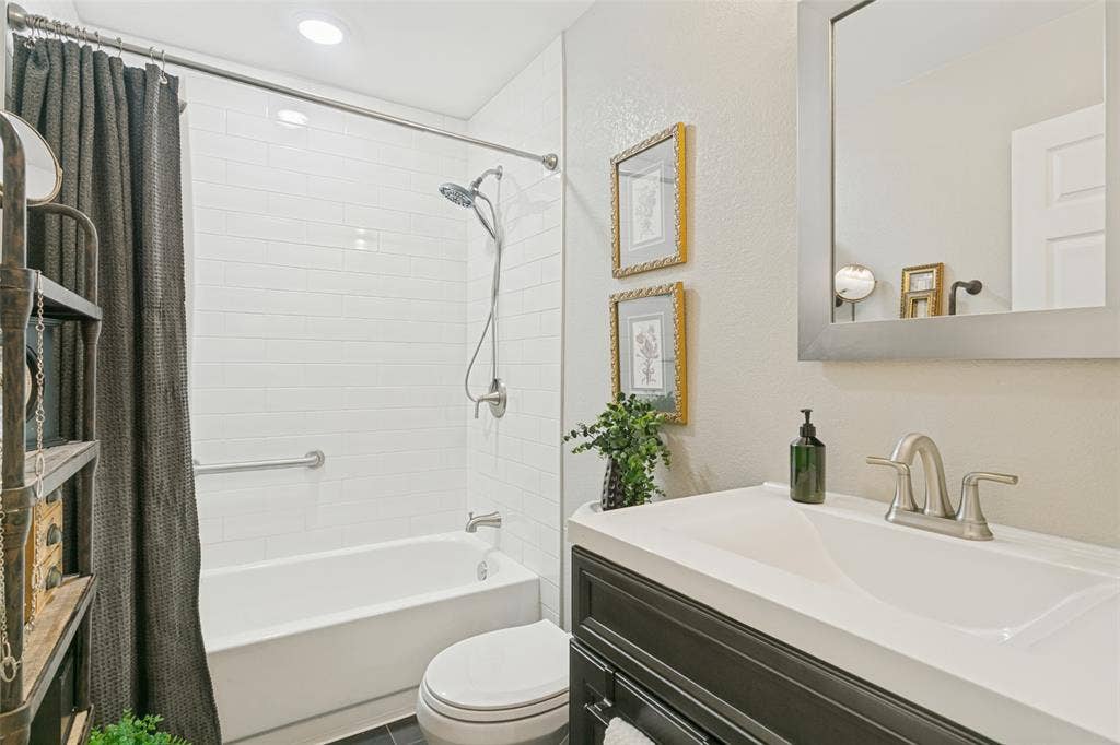 2607 Bayberry Lane, Euless, TX 76039 1st Floor