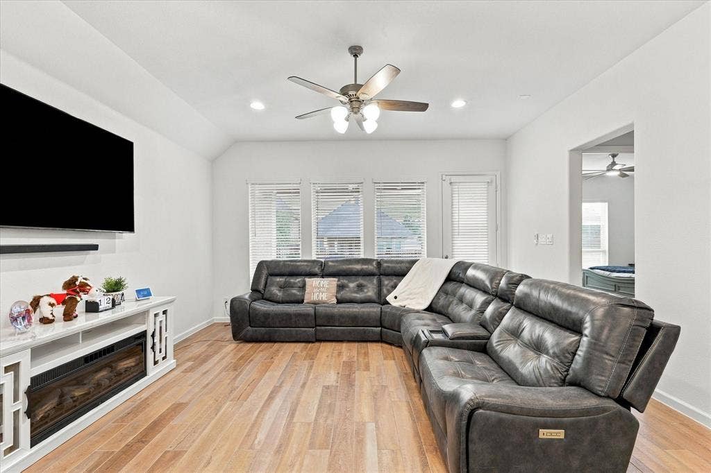 1451 Kingswell Lane, Forney, TX 75126