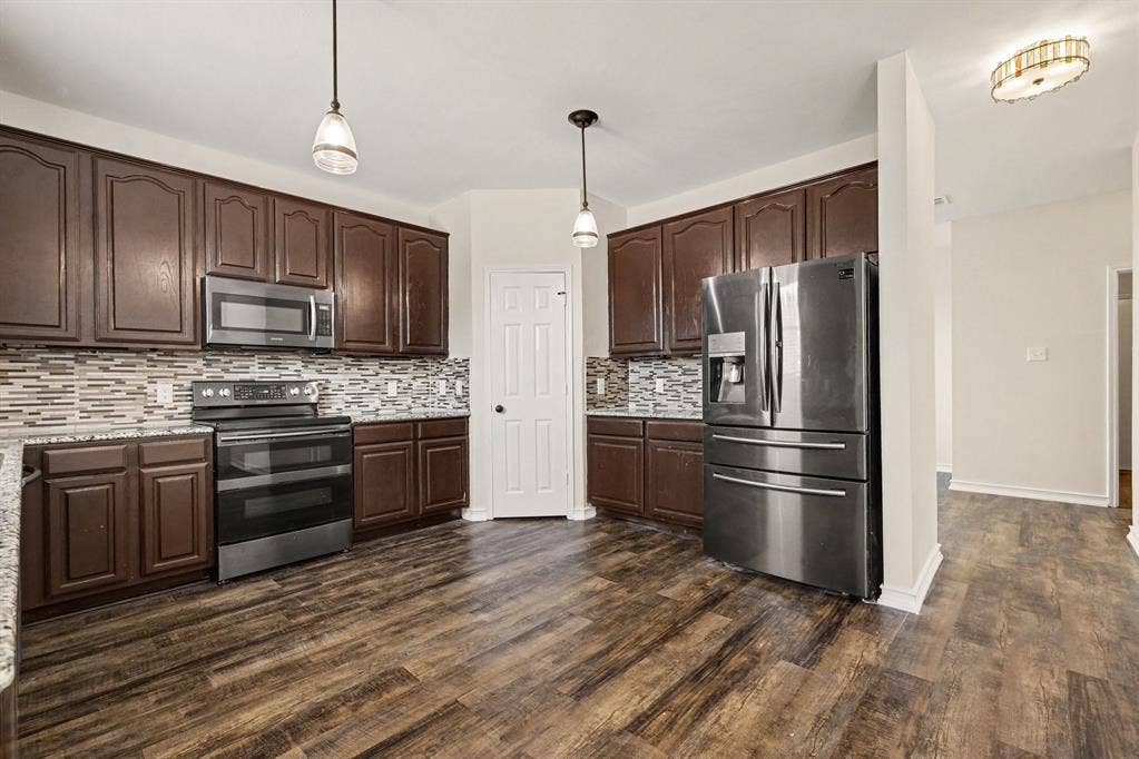 2608 Hudson Crossing, McKinney, TX 75072 2608 Hudson Crossing, McKinney, TX 75072