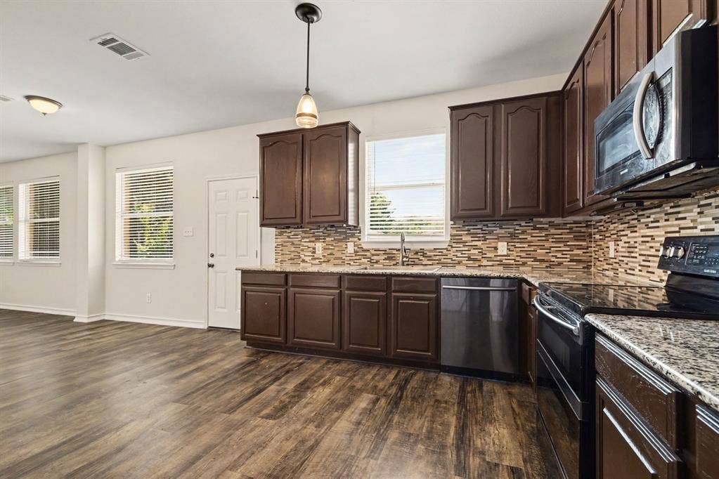 2608 Hudson Crossing, McKinney, TX 75072 2608 Hudson Crossing, McKinney, TX 75072