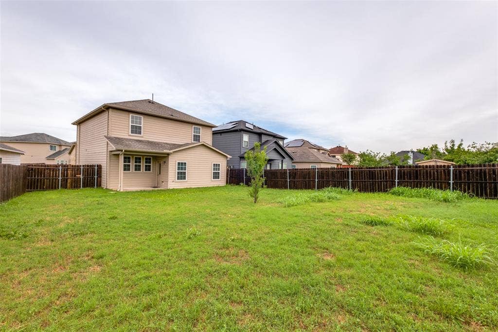 4662 Ralph Lane, Dallas, TX 75227 4662 Ralph Lane, Dallas, TX 75227