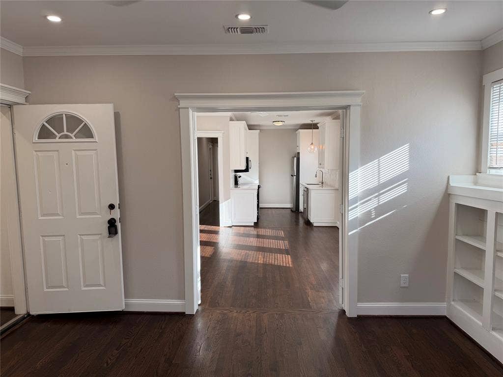 4112 Junius Street, #B, Dallas, TX 75246 4112 Junius Street, #B, Dallas, TX 75246