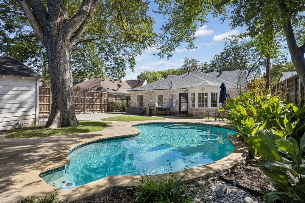 5407 Vanderbilt Avenue, Dallas, TX 75206 5407 Vanderbilt Avenue, Dallas, TX 75206