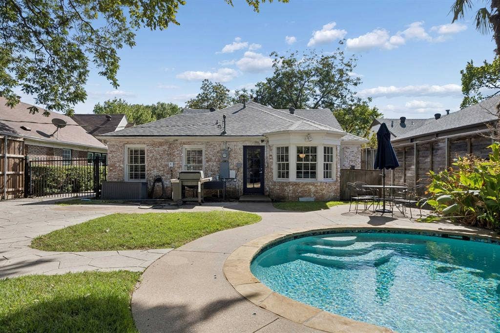 5407 Vanderbilt Avenue, Dallas, TX 75206 5407 Vanderbilt Avenue, Dallas, TX 75206