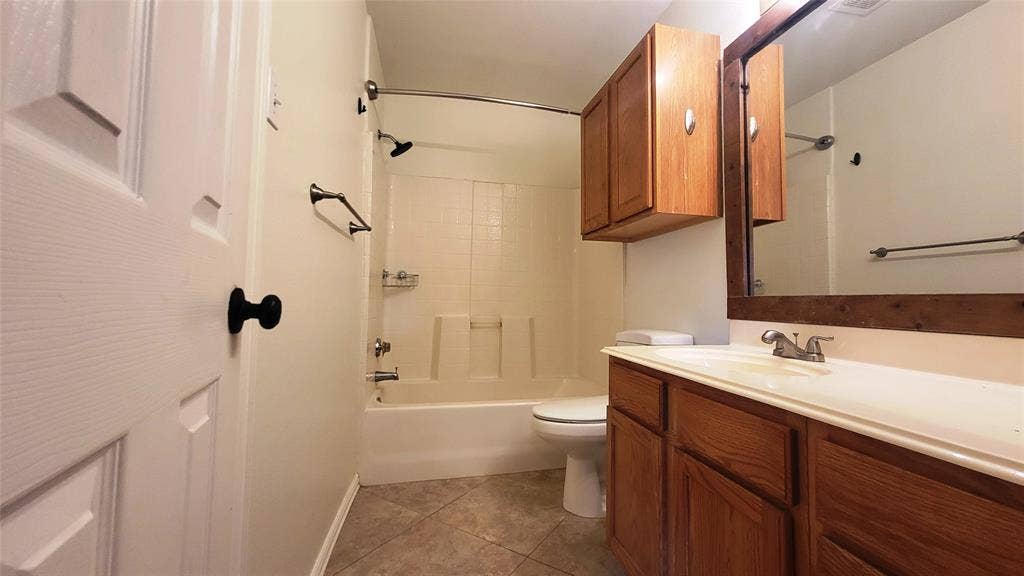 704 1st Avenue, McKinney, TX 75069 704 1st Avenue, McKinney, TX 75069