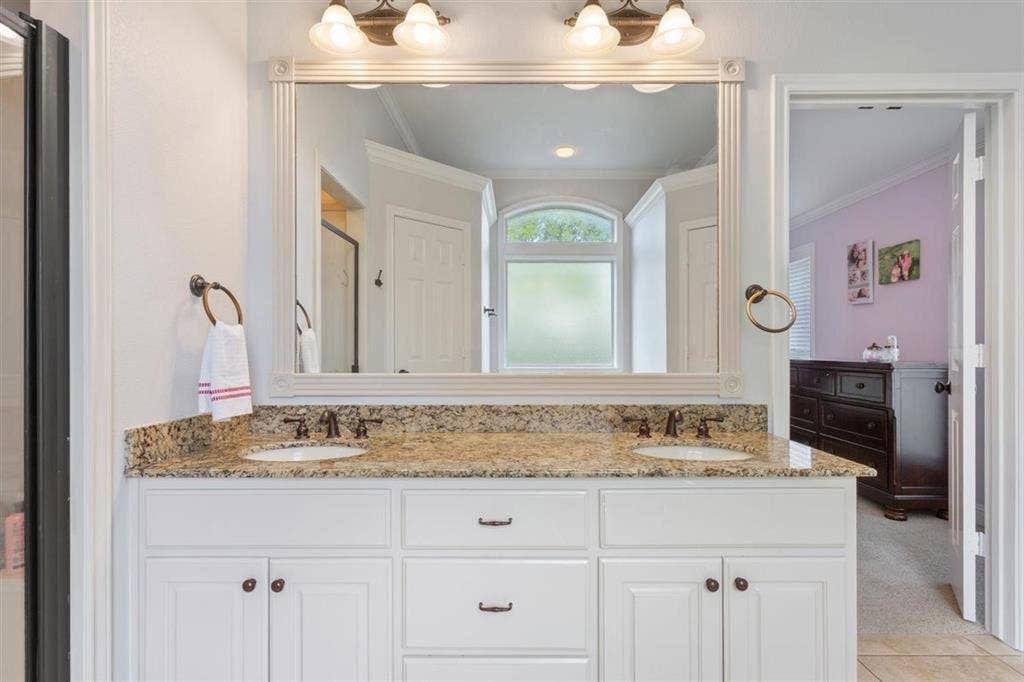 329 Edinburgh Lane, Waco, TX 76712 329 Edinburgh Lane, Waco, TX 76712