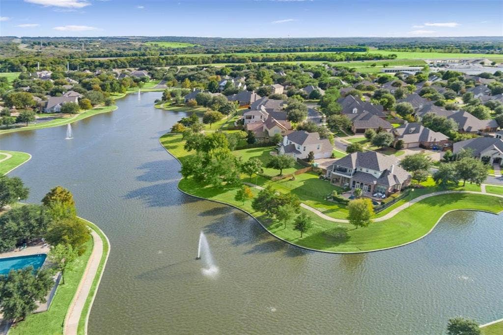 329 Edinburgh Lane, Waco, TX 76712 View of community lake
