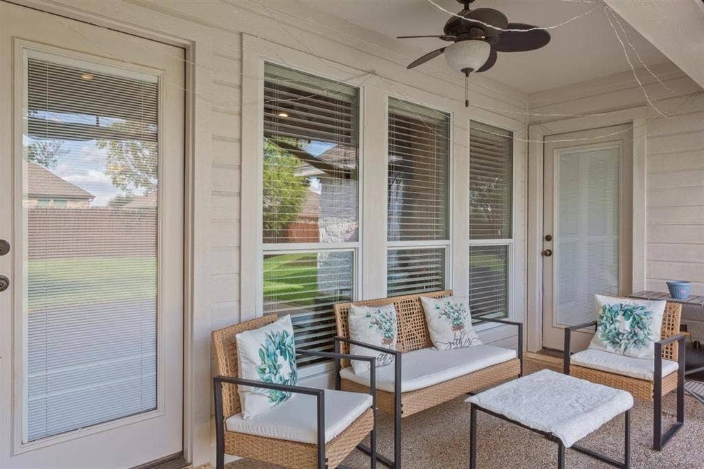 329 Edinburgh Lane, Waco, TX 76712 329 Edinburgh Lane, Waco, TX 76712