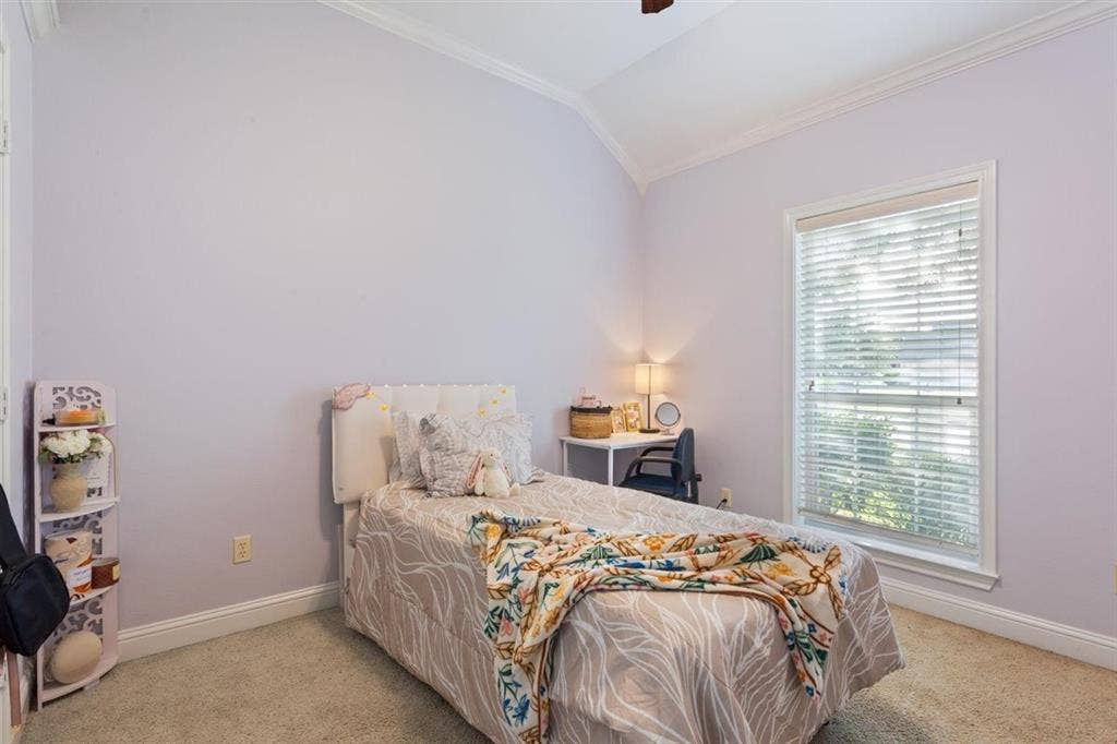 329 Edinburgh Lane, Waco, TX 76712 329 Edinburgh Lane, Waco, TX 76712