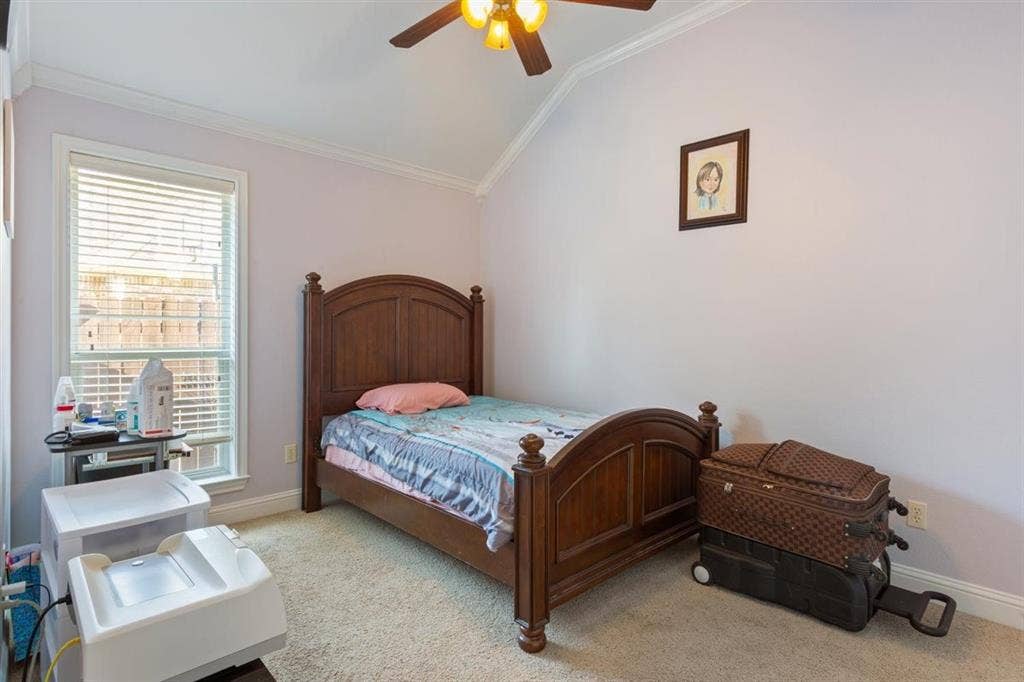 329 Edinburgh Lane, Waco, TX 76712 329 Edinburgh Lane, Waco, TX 76712