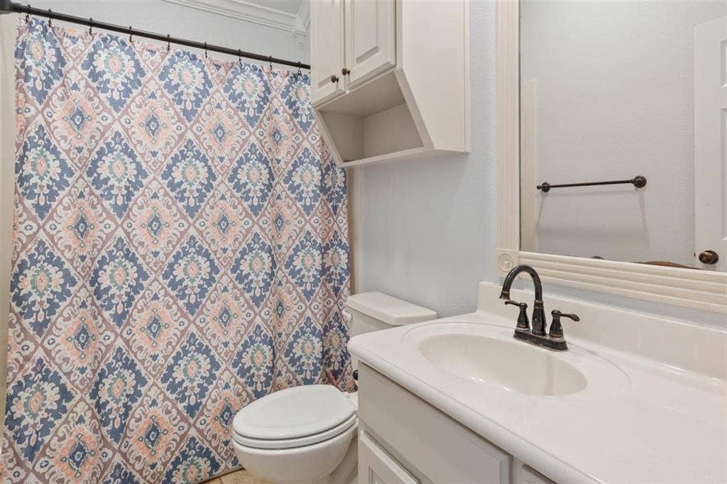329 Edinburgh Lane, Waco, TX 76712 329 Edinburgh Lane, Waco, TX 76712