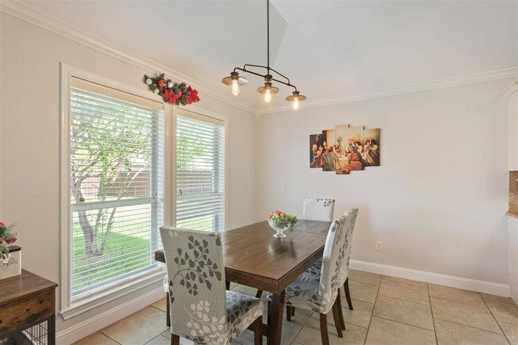 329 Edinburgh Lane, Waco, TX 76712 329 Edinburgh Lane, Waco, TX 76712