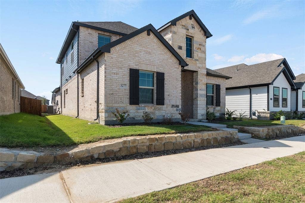 3277 Mint Springs Street, Fort Worth, TX 76179 Full Sod in front, side, and backyard