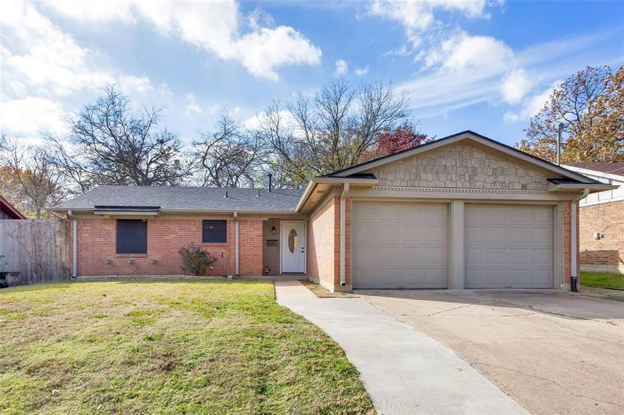 Property photo for 600 Patricia Drive, Sherman, TX