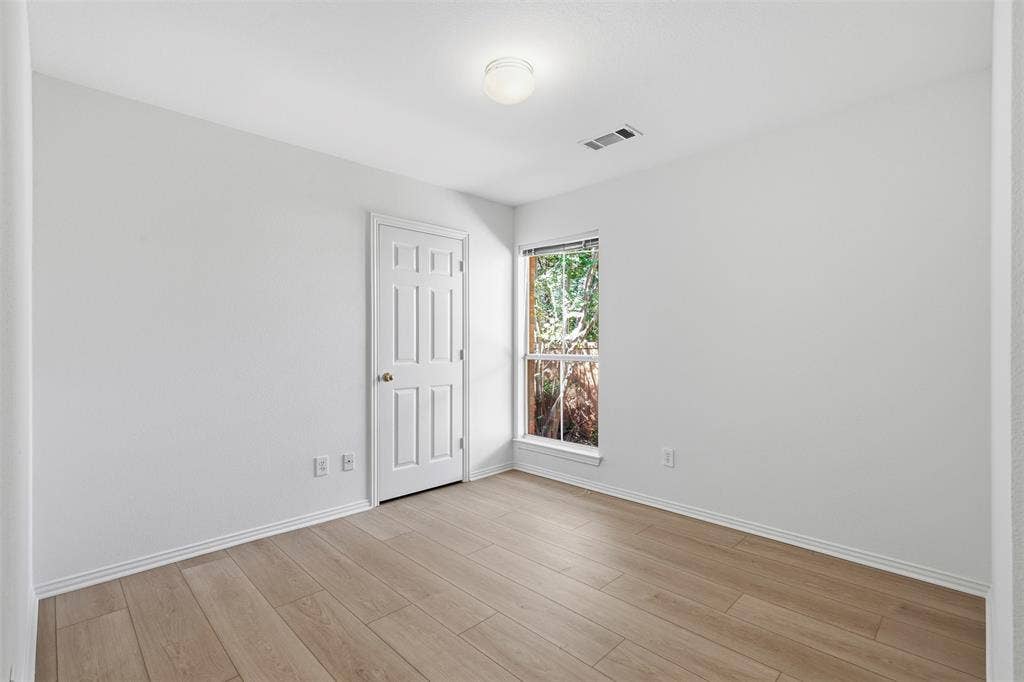 2902 Glen Hollow Court, McKinney, TX 75072 Secondary bedroom 2