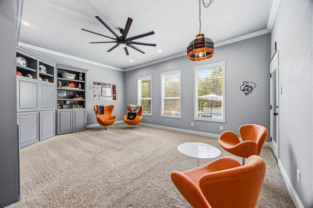 232 Branding Iron Court, Royse City, TX 75189 This living area can double for gameroom, playroom, media room or more!